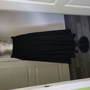 Black skirt 3/4 length